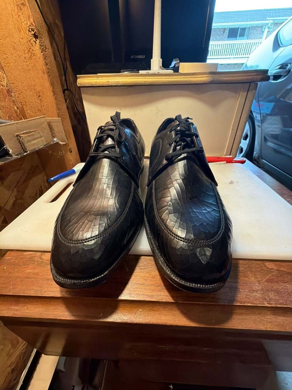 Vintage Florsheim Imperial 20829 Black Crocodile Print Leather Shoes Size 11 3E